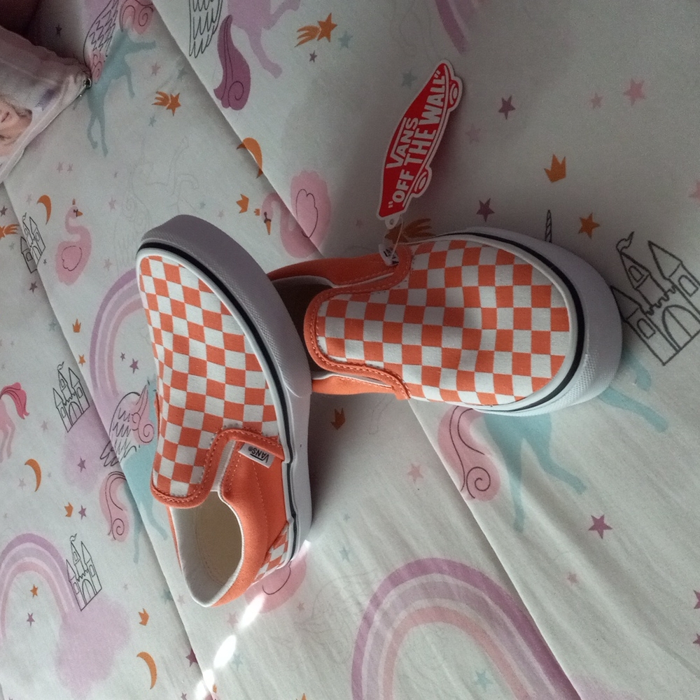 Big girls shoes size 3